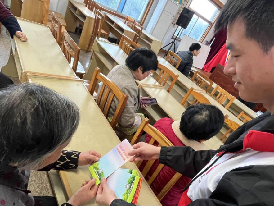 浙江省宁波慈溪市：盯牢“易感人群” 磨利抗邪剑锋1150.png